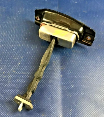 INFINITI M35h M37 M56 Q70 Q70L PUERTA TRASERA IZQUIERDA TAPÓN CORREA BISAGRA # 58085 Foto 1 de 4