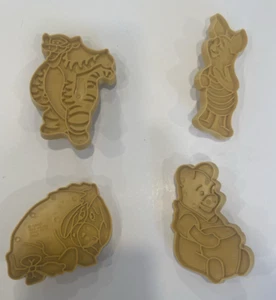 Set of 4 Vintage 1994 Wilton Dinsey Winnie the Pooh & Friends Cookie Cutters - Picture 1 of 6