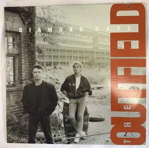 The Outfield Diamond Days 10 Track Vinyl Album Pop Rock - Imagen 1 de 3