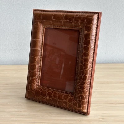 Marco de fotos vintage Ralph Lauren Home marrón patrón de cocodrilo cuero 4x6 Foto 1 de 4