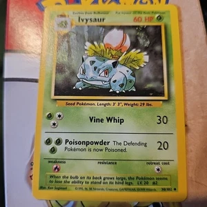 Ivysaur 030/102 Base Set Regular NM - Picture 1 of 2