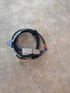 EMC MOLEX 038-000-256-00 HD TO MINI SAS 1M CABLE V7-3(16) - Picture 1 of 4