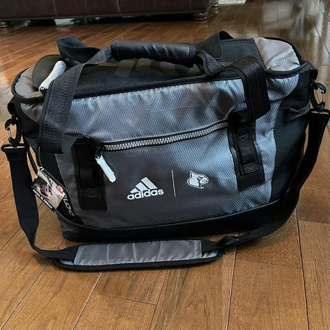 NWT Igloo Adidas Louisville Cardinals Diesel XL Soft Cooler Black & Gray Cover