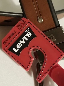 Cinturón de cuero sintético reversible para hombre Levi's marrón negro talla S (22-24) - Imagen 1 de 6