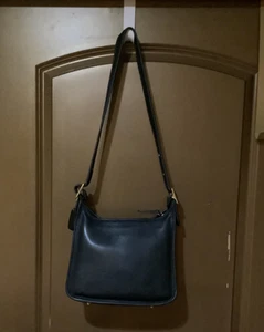 Coach Vintage Legacy Court Zip Crossbody Shoulder Black H1D-9966 (26) - Picture 1 of 5