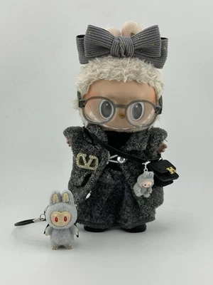 Labubu Clothes Chaqueta Gris Falda 🖤 Conjunto (Sin Muñeca) Foto 1 de 4