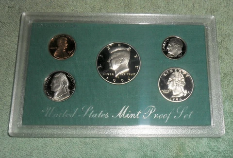 JB RFM 75238 United States 1996 Proof Set. No Packaging Cover