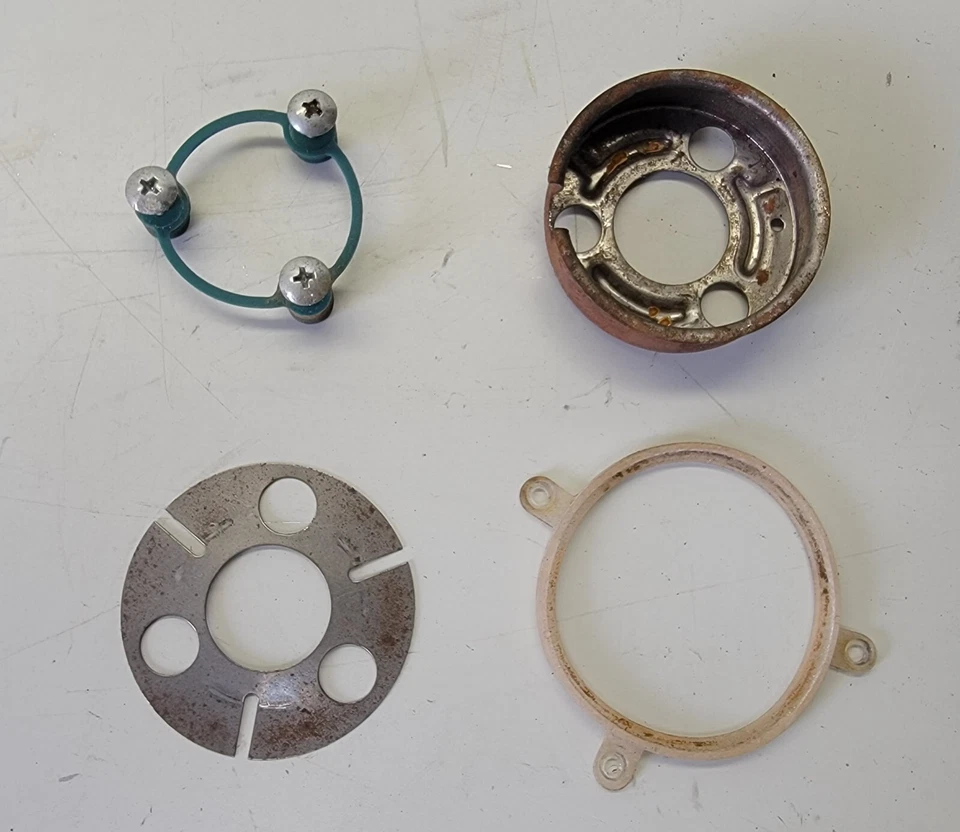 Jeep Wrangler YJ 1987-95 Volante Bocina Botón Almohadilla Montaje Herrajes ENVÍO GRATUITO Foto 1 de 1