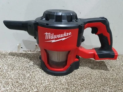 Milwaukee 18V Compact Hand Vacuum Cleaner M18 CV - Image 1 of 4