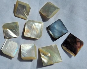 Mixed Lot 9 Vtg Mother of Pearl Square 3D Illusion Shank Style 1" - 1 3/8" Shell - Picture 1 of 1