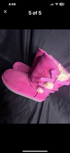 Koolaburra by UGG Victoria kurze rosa hohe Stiefel mit Schleifen Gr. 5 Pull-On Winter - Bild 1 von 4