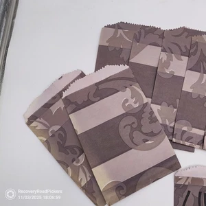 Flat Decorative Paper Bags 50 Striped Scroll 6 x 9 Inches 50 bags per order - Picture 1 of 4