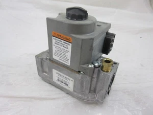 LENNOX ARMSTRONG DUCANE 41K3701 HONEYWELL VR8204H8019 FURNACE GAS VALVE - Picture 1 of 7