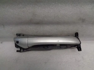 DK809103 01-05 MERCEDES C320 FRONT PASSENGER RIGHT SIDE EXTERIOR DOOR HANDLE OEM - Picture 1 of 7