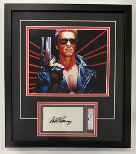 Arnold Schwarzenegger autografo firmato incorniciato taglio terminator collage lastra PSA - Foto 1 di 3