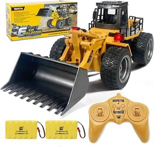 Remote Control Bulldozer Toy Truck, 1/18 Scale RC Metal Rc Front Loader 4WD Cons - Picture 1 of 7