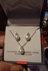 2-Pc. Set Cultured Freshwater Pearl 18" Necklace & Earring / sterling silver - Picture 1 of 4