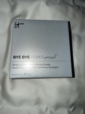 NIB IT Translucent Bye Bye Pores Pressed Poreless Finish Airbrush Setting Powder - Image 1 of 4