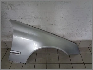 Mercedes Sportcoupe CL203 Kotflügel RECHTS 775 Iridiumsilber 2038800418 K08 Orig - Picture 1 of 4