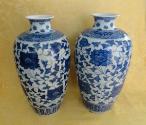 Pair Maitland Smith Blue & White Chinoiserie Porcelain Mantel Vases Flower 15"H - Picture 1 of 22