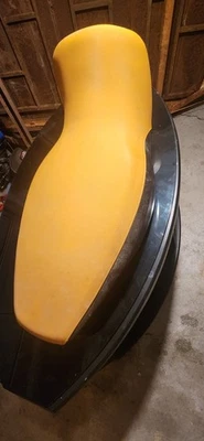 2004 BMW R1150GS Seat - Image 1 of 4