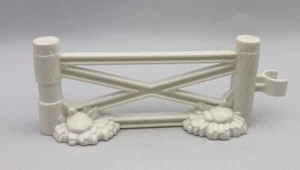 Fisher Price Little People WEISSES ZAUNSTÜCK Zaun Ersatz Bauernhof Garten - Bild 1 von 2