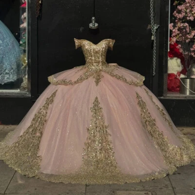 Vestido de baile de aniversário glitter Quinceanera aplique dourado borla sem costas laço - Imagem 1 de 4