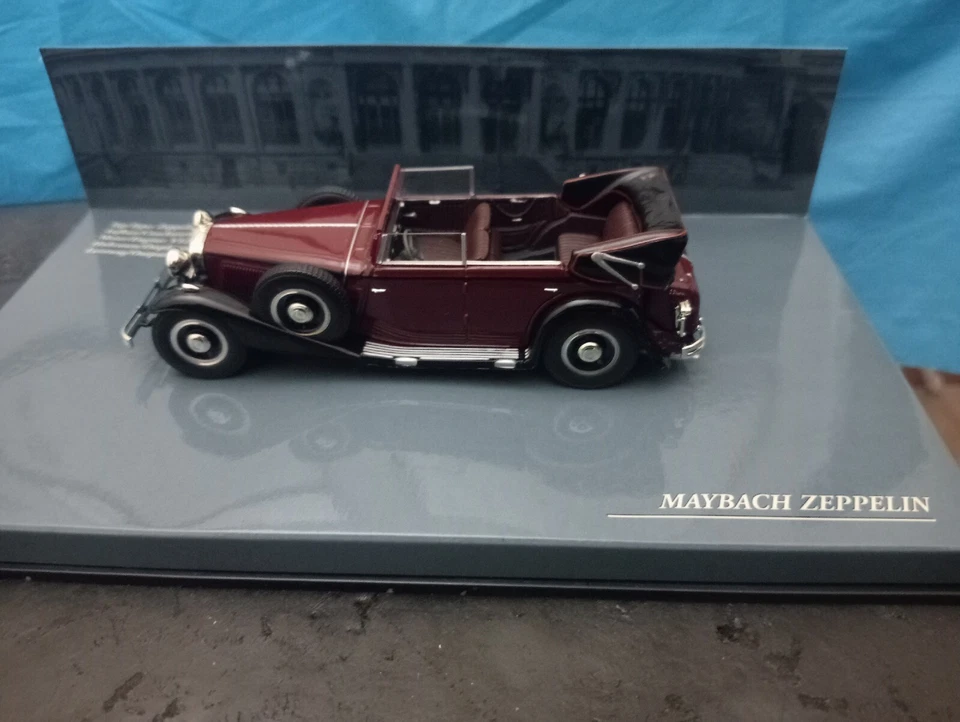 Minichamps 1/43 Maybach Zeppelin red-black - Immagine 1 di 4