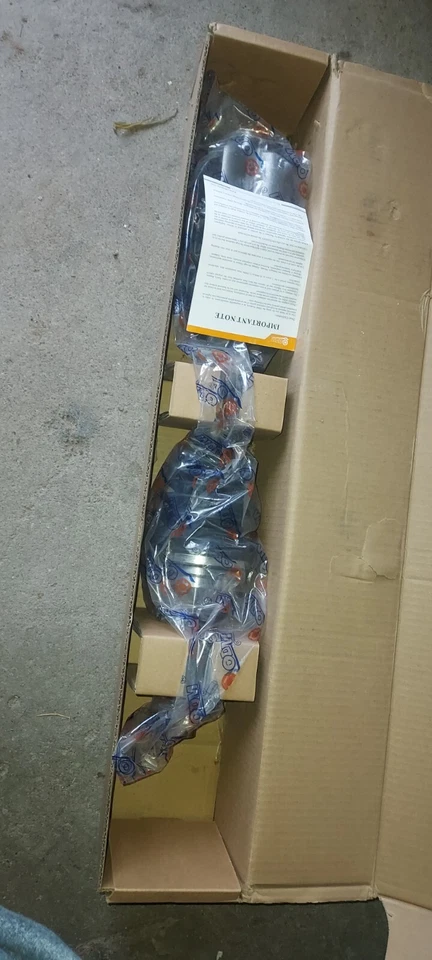 Par de ejes delanteros GMC Envoy 2002-2006 Foto 1 de 4