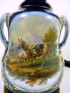 Lampe pétrole porcelaine Valentine Bayeux XIX décor animaux & fleurs électrifiée - Picture 1 of 11