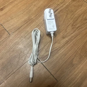 Homedics 24 Volt 0.41mA 50/60Hz AC Wall Power Charger Adapter For Ellia ARM-220 - Picture 1 of 4