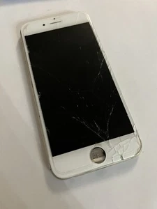 Apple iPhone 6 - Gold - - Modèle A1586 - Photo 1 sur 9