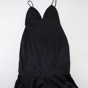 Vestido Formal Windsor Negro Satinado Sólido Correas de Espagueti Talla M Boda Baile de graduación - Imagen 1 de 10