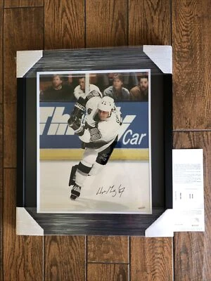 LA Kings Wayne Gretzky Signed 16x20 Photo Framed - Autograph Auto UDA Upper Deck - Image 1 of 4