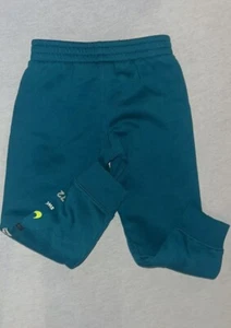Kids Size 5T Nike Sweatpants  - Picture 1 of 3