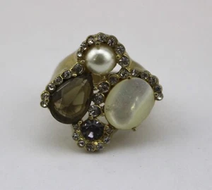 BANANA REPUBLIC Gold Tone Mother Of Pearl Rhinestone Crystal Cluster Ring Signed - Picture 1 of 5