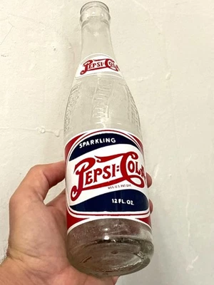 Vintage Pepsi:Cola Double Dot Red White & Blue 12oz Soda Bottle Dubuque Iowa IA - Image 1 of 4