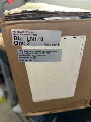 SMC Corporation NCA1D250-2000 CILINDRO, BARRA DE AMARRE, SERIE NCA1 - CAJA NUEVA DE 2 PIEZAS Foto 1 de 2