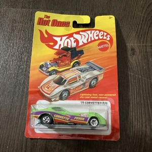 Hot Wheels The Hot Ones '77 Corvette F/C grün 2011 - Bild 1 von 4