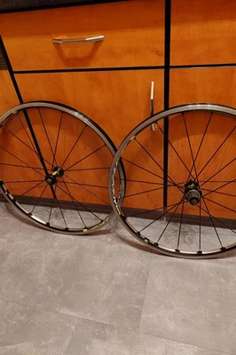 Mavic Crosstrail UST - Tubeless Laufradsatz 26 Zoll, nur für Felgenbremse - Bild 1 von 4