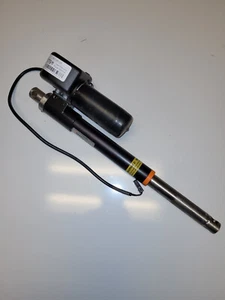 Attuatore reclinabile sedile Permobil C350 usato per sedie a rotelle elettriche - Foto 1 di 7