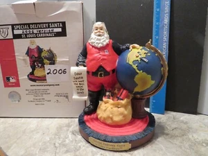 2006 MEMORY COMPANY ST. LOUIS CARDINALS SPECIAL DELIVERY SANTA FIGURINE (MINT) - Picture 1 of 6