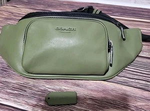 Coach CT754 Racer Gürteltasche aus Glattleder Gunmetal/Olivgrün - Bild 1 von 17