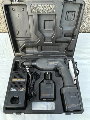 Taladro atornillador industrial Sears Craftsman 3/8 14,4 V con cargador de 2 baterías y estuche Foto 1 de 4