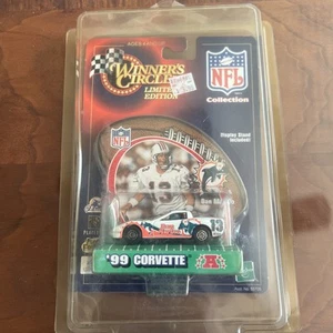 LE Hasbro Winners Circle NFL Dolphins Dan Marino 1999 Corvette w/ stand. 1:64 - Picture 1 of 7