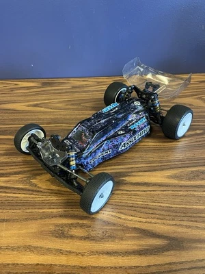 ARTR Team Associated B6.3 Buggy (lots Upgrades) - Image 1 of 4