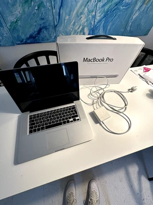 Apple Macbook pro 15 mid 2012 (non-retina) - Bild 1 von 4