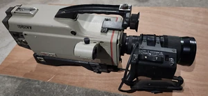Sony DXC-3000A - 3CCD - Caméra vidéo couleur - Photo 1 sur 7