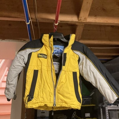 Chaqueta esquí invierno Obermeyer niños Obermeyer crezco. Talla 5. Falta tirador de cremallera. Foto 1 de 4