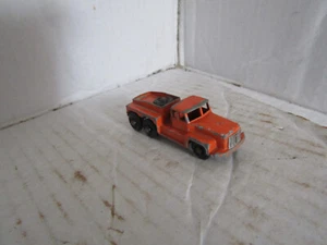Matchbox  Lesney 15B Prime Mover (Later Modified model with black wheels !!) - Picture 1 of 4